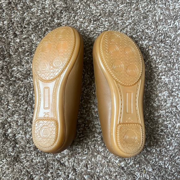 Adelisa & Co Children’s Leather Mary Jane’s Like-New - Picture 11 of 12